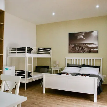 Andolfi 24 ホテル ポンペイ