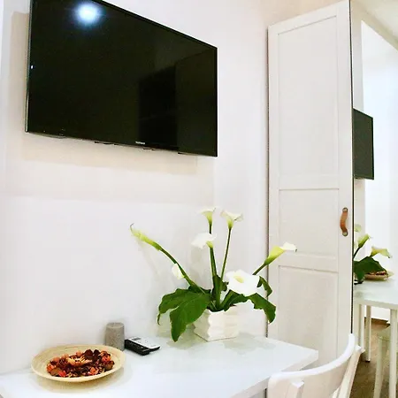 Andolfi 24 ホテル *